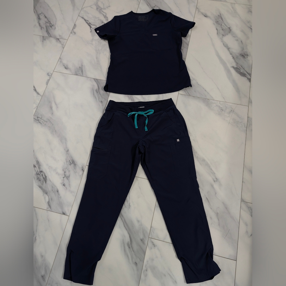 Figs Navy Blue Women's Scrub Set